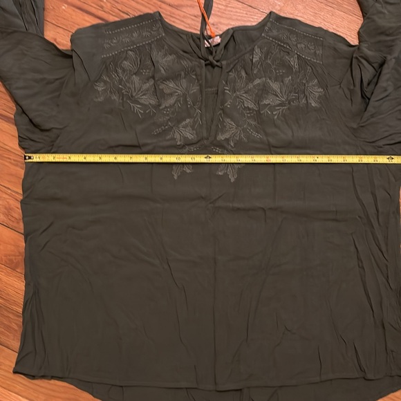 Knox Rose NWT army green blouse - Picture 6 of 6